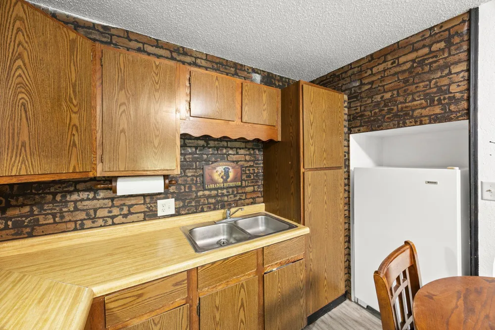 569 327th Avenue NE Cambridge, MN 55008
