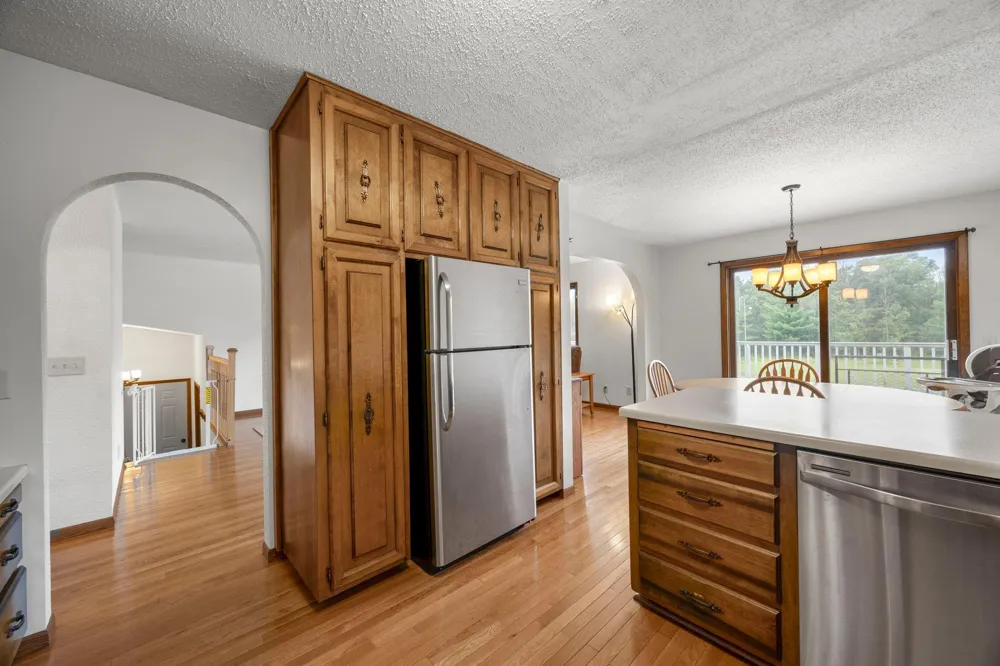 569 327th Avenue NE Cambridge, MN 55008