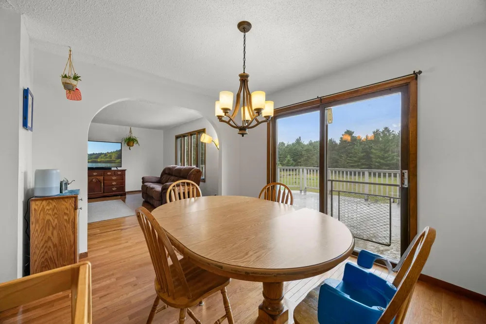 569 327th Avenue NE Cambridge, MN 55008