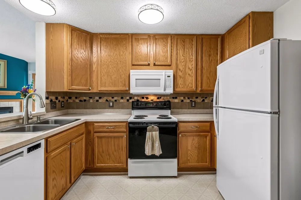 15546 Float Lane #103 Apple Valley, MN 55124