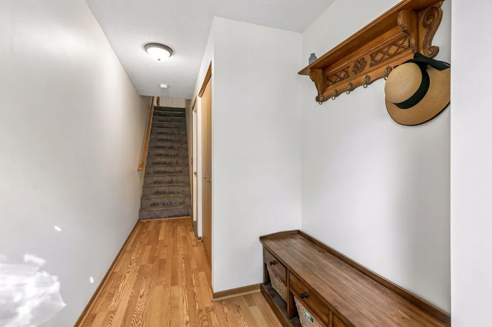 15546 Float Lane #103 Apple Valley, MN 55124