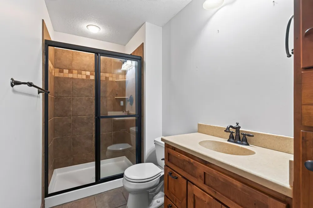 1740 Sandbar Circle Waconia, MN 55387