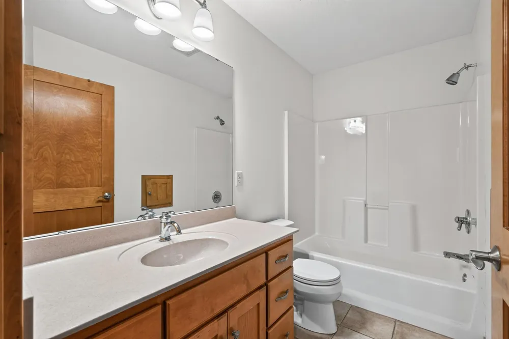 1740 Sandbar Circle Waconia, MN 55387