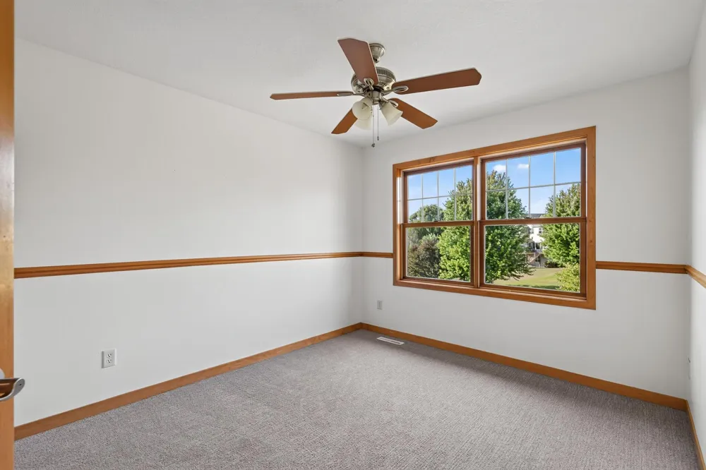 1740 Sandbar Circle Waconia, MN 55387