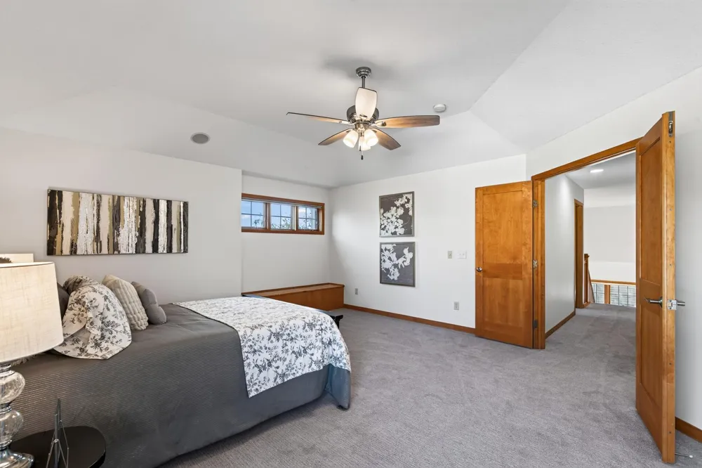 1740 Sandbar Circle Waconia, MN 55387