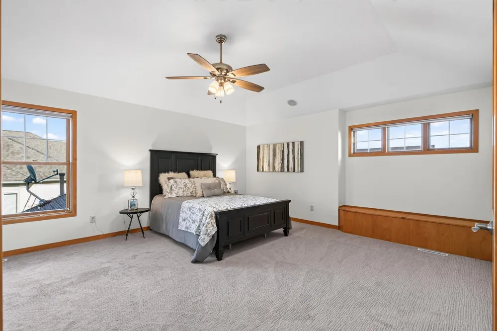 1740 Sandbar Circle Waconia, MN 55387