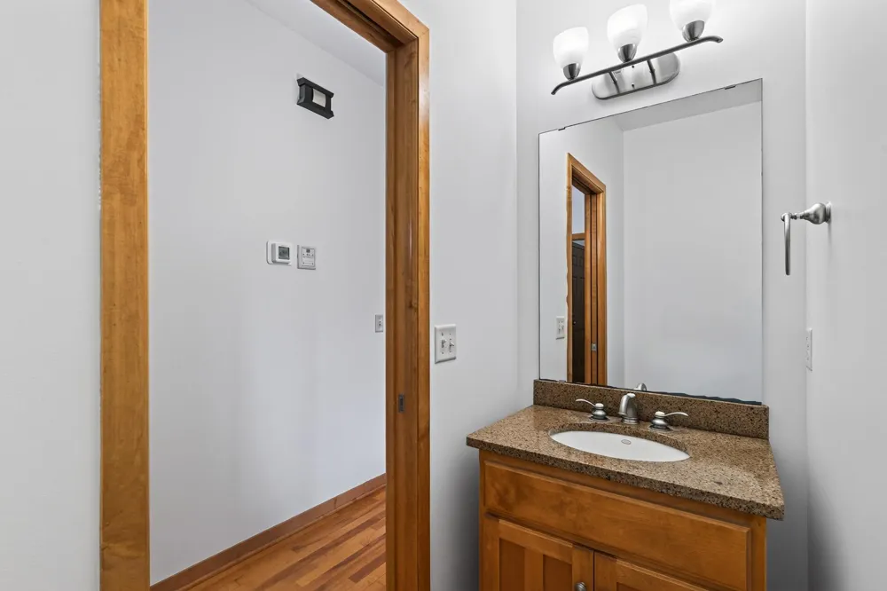 1740 Sandbar Circle Waconia, MN 55387