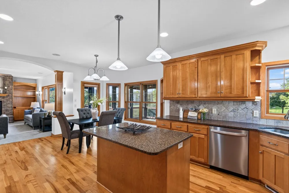 1740 Sandbar Circle Waconia, MN 55387