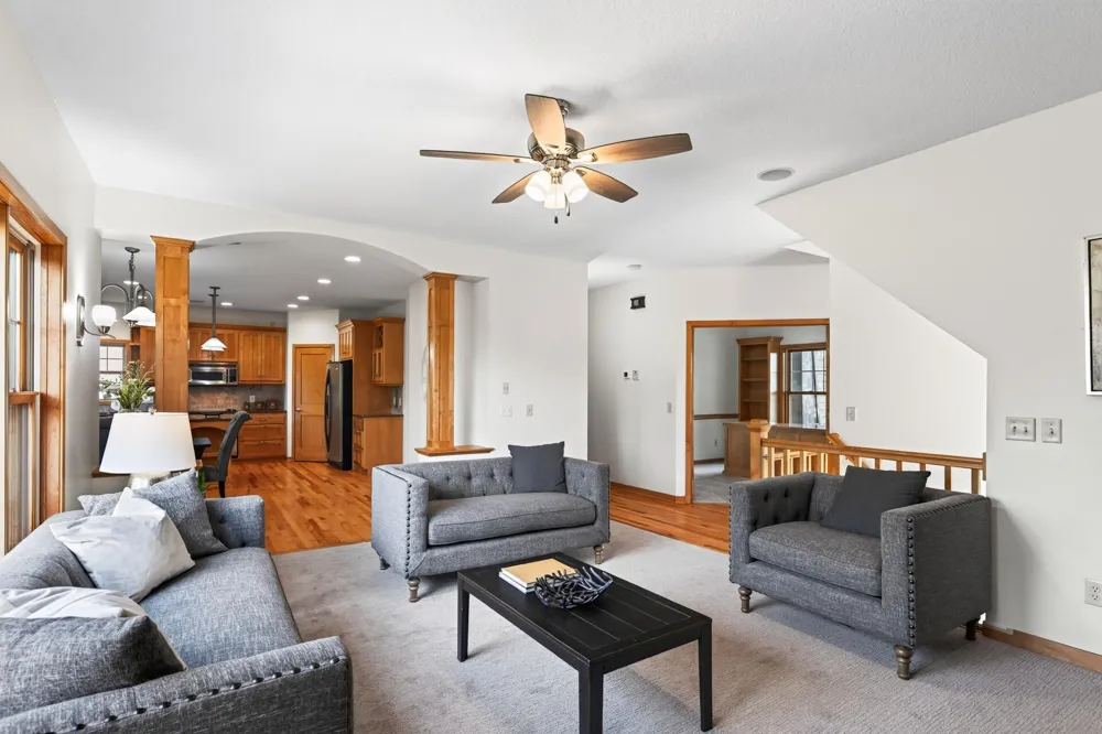 1740 Sandbar Circle Waconia, MN 55387