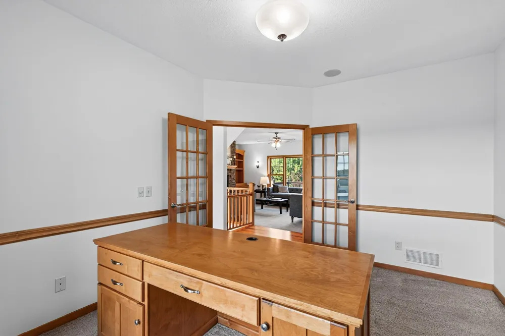 1740 Sandbar Circle Waconia, MN 55387