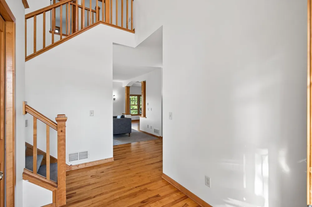 1740 Sandbar Circle Waconia, MN 55387