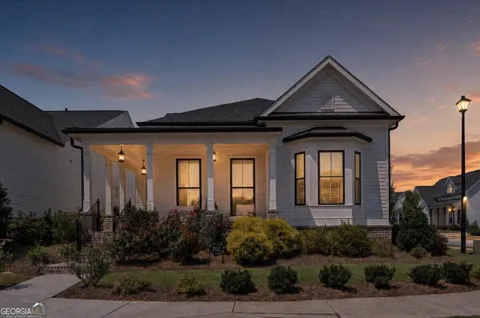 700 Hickory Hollow WALK