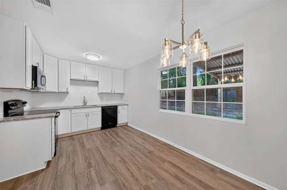 2313 Danica Tyler, TX 75701