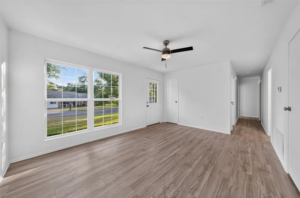 2313 Danica Tyler, TX 75701