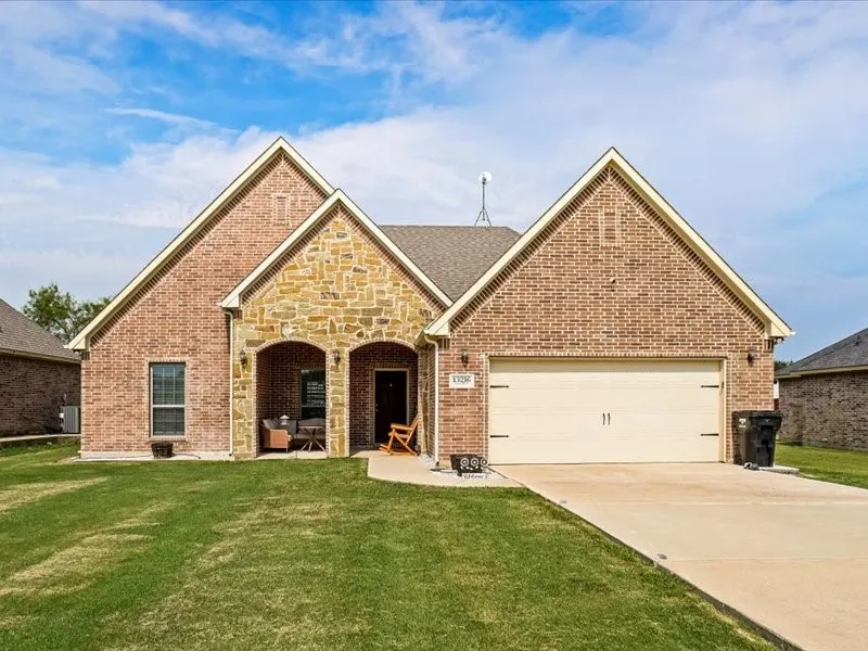 13216 County Road 237 Terrell, TX 75160