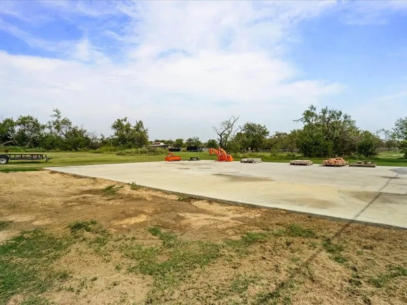 13216 County Road 237 Terrell, TX 75160