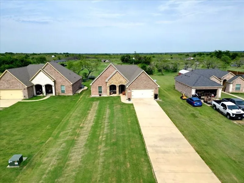 13216 County Road 237 Terrell, TX 75160
