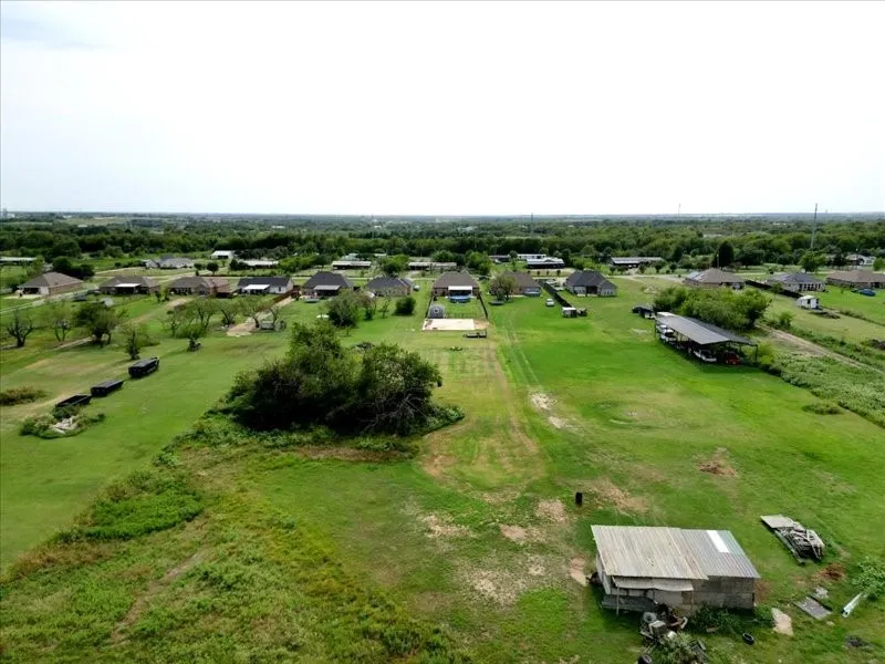 13216 County Road 237 Terrell, TX 75160