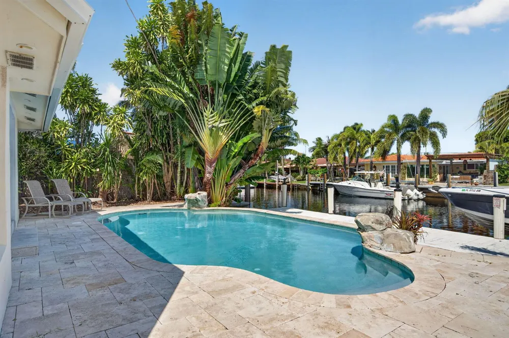 430 SE 6TH TERRACE Pompano Beach, FL 33060