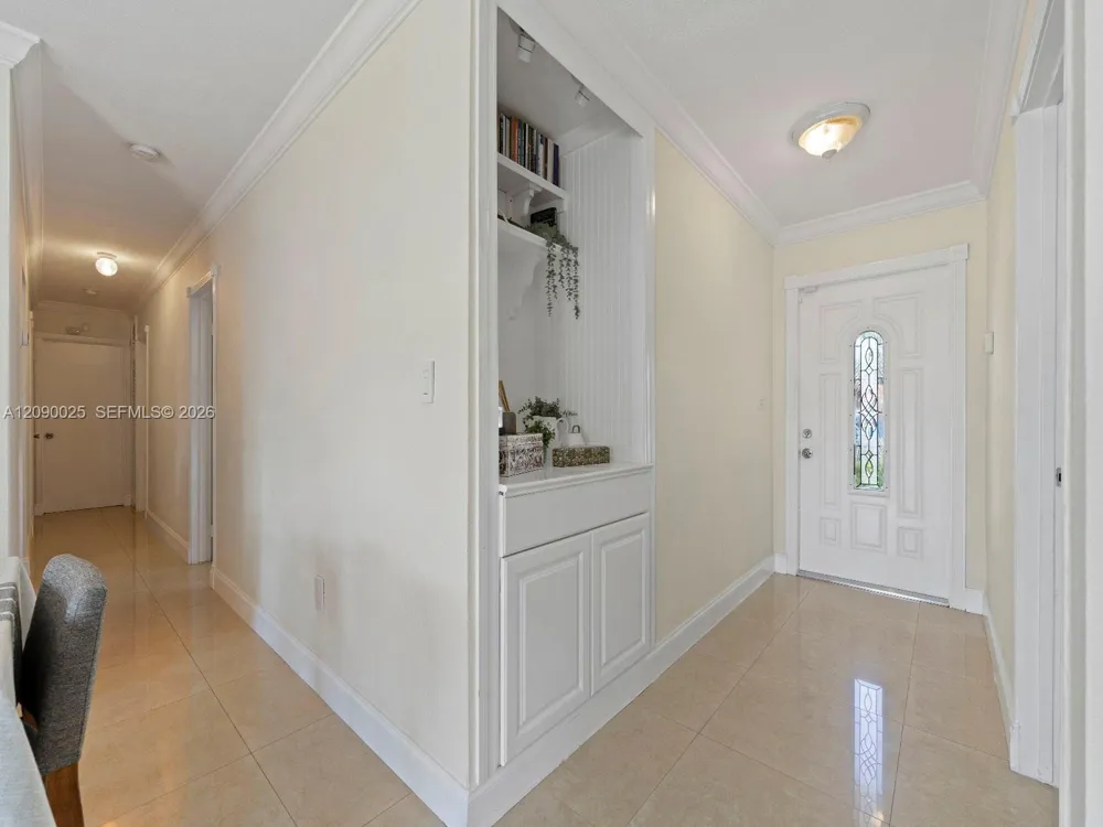 8530 NW 179th St Hialeah, FL 33015