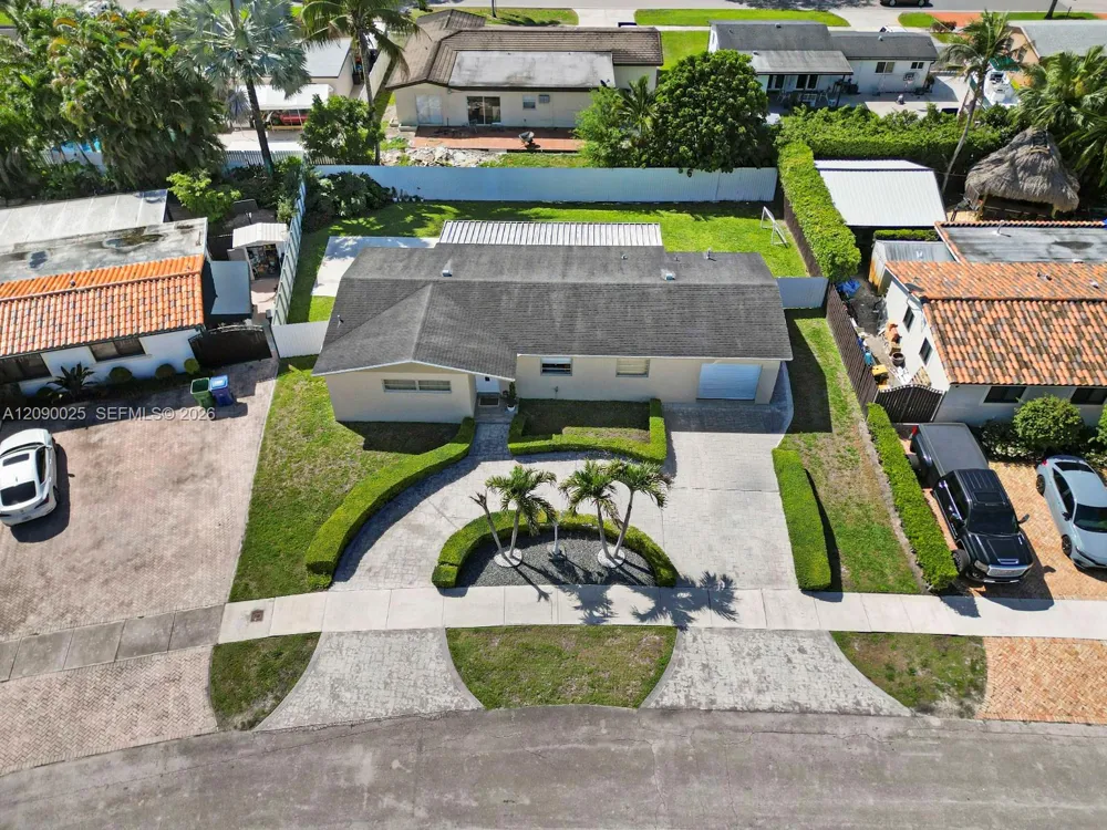 8530 NW 179th St Hialeah, FL 33015