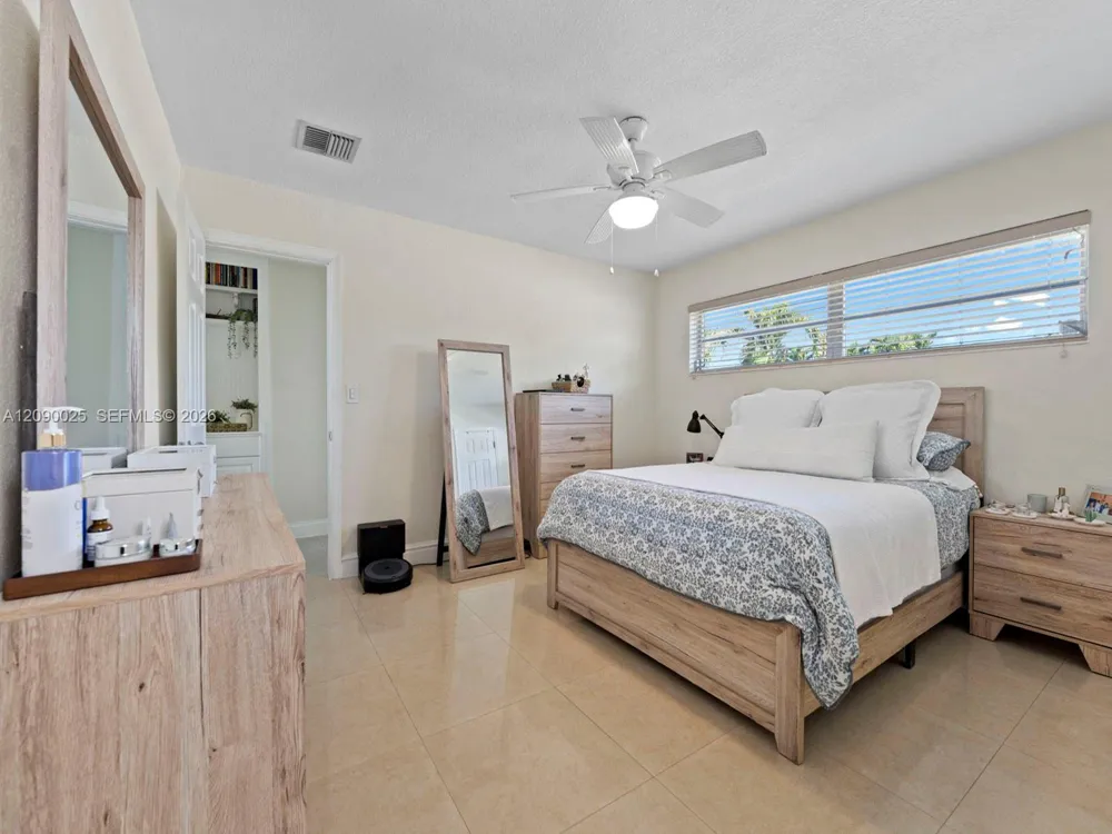 8530 NW 179th St Hialeah, FL 33015