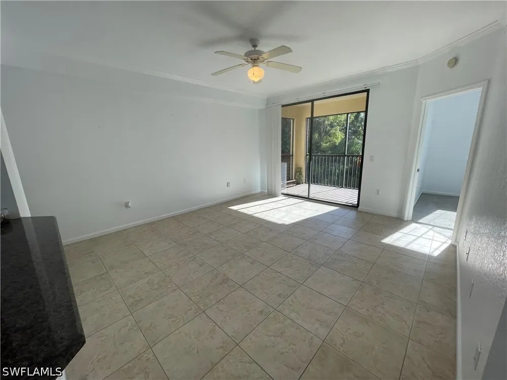 Positano Circle #306 Naples, FL 34105