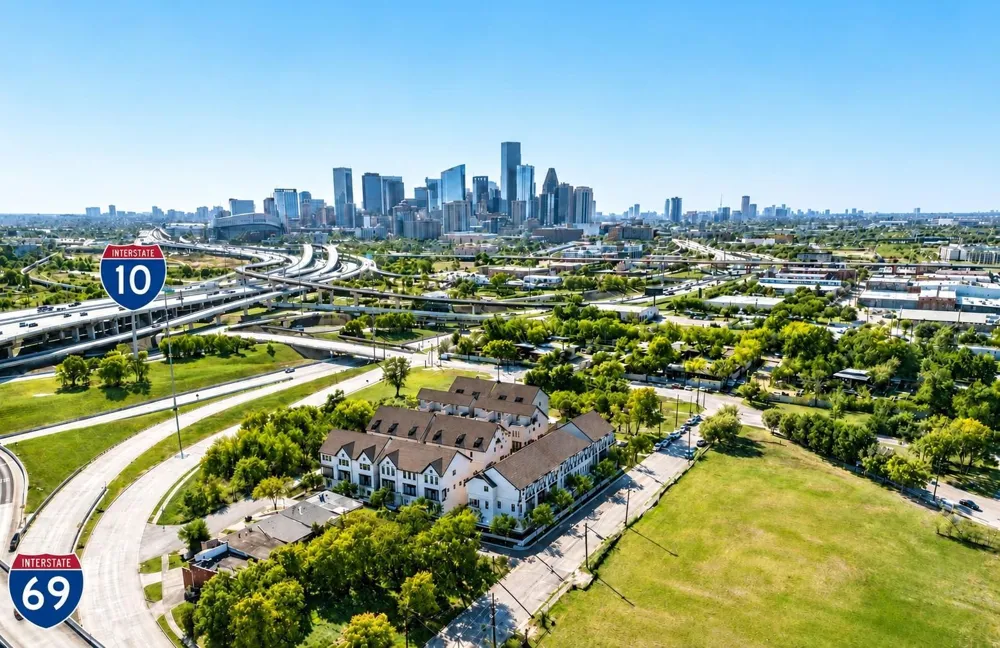 2743 Providence Street Houston, TX 77020