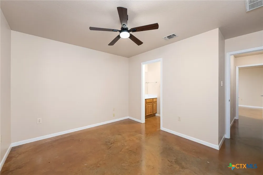614 Private Road 3004 Lampasas, TX 76550