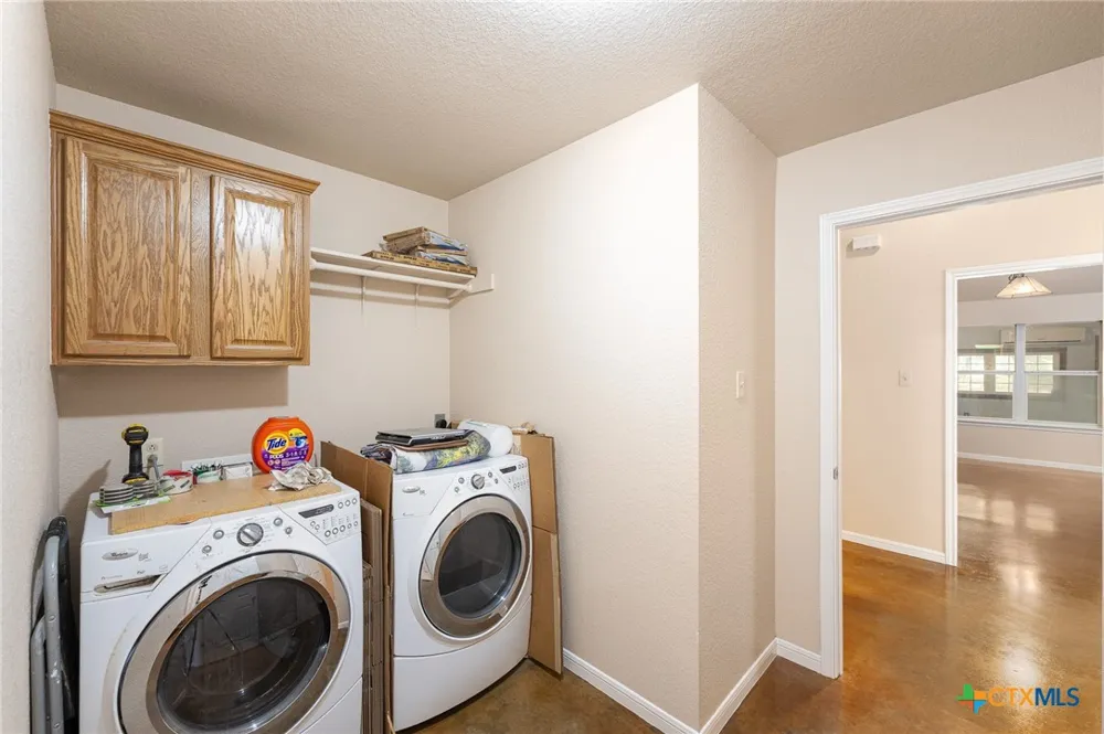 614 Private Road 3004 Lampasas, TX 76550