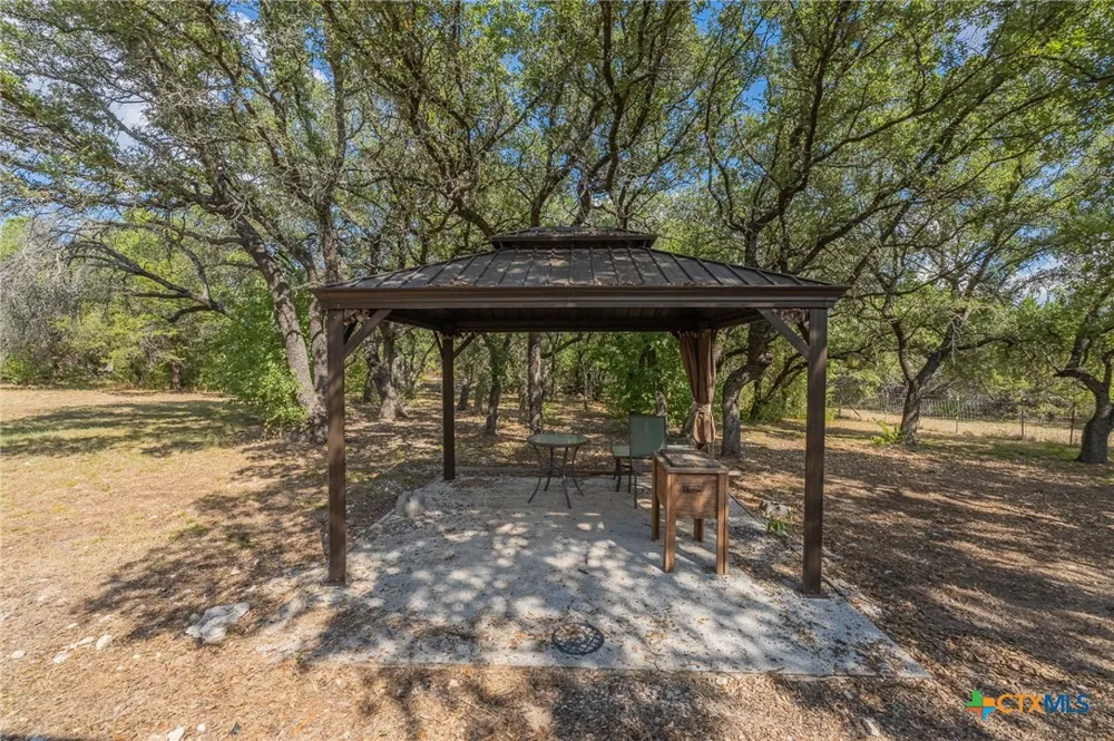 614 Private Road 3004 Lampasas, TX 76550