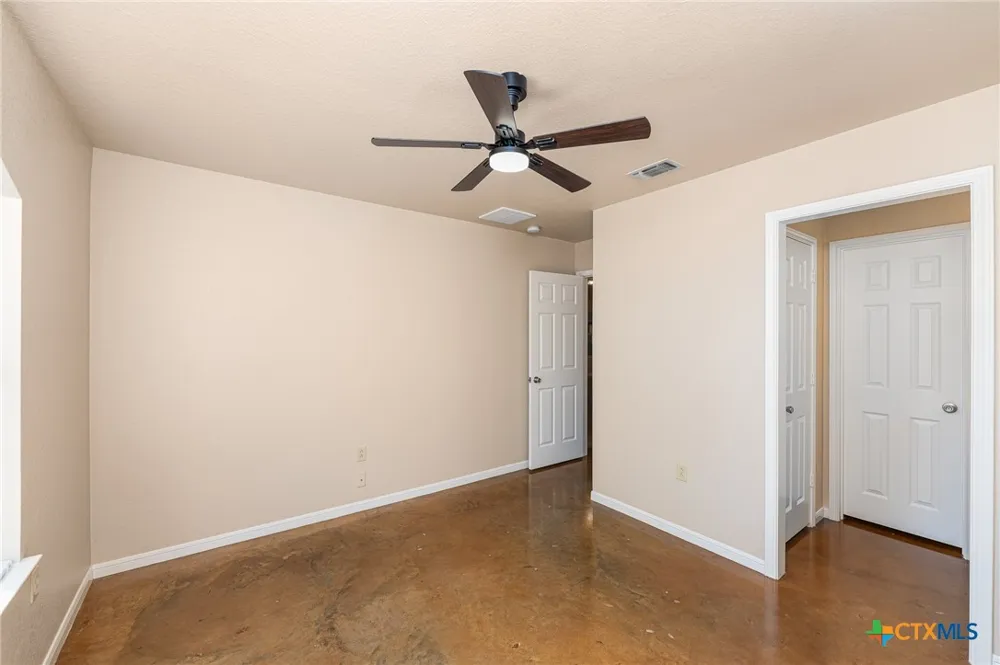 614 Private Road 3004 Lampasas, TX 76550