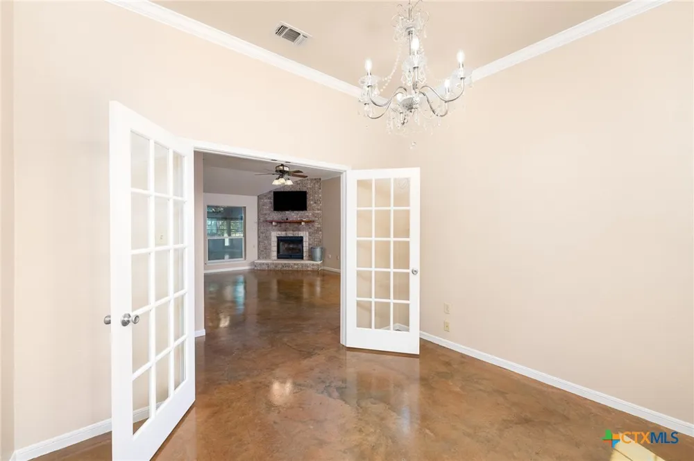 614 Private Road 3004 Lampasas, TX 76550