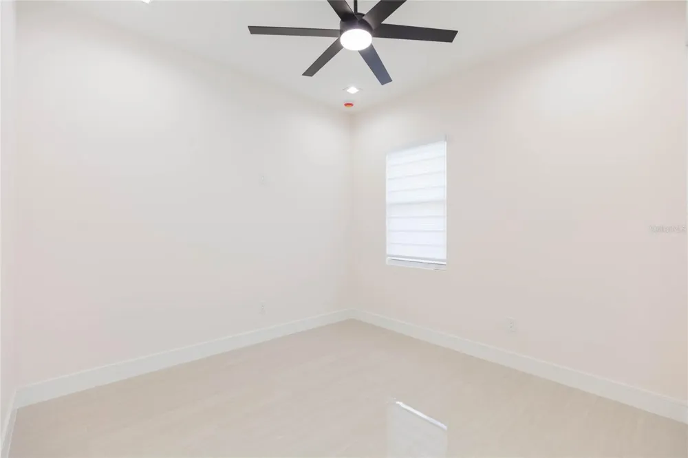 7205 LOIS AVENUE Tampa, FL 33614