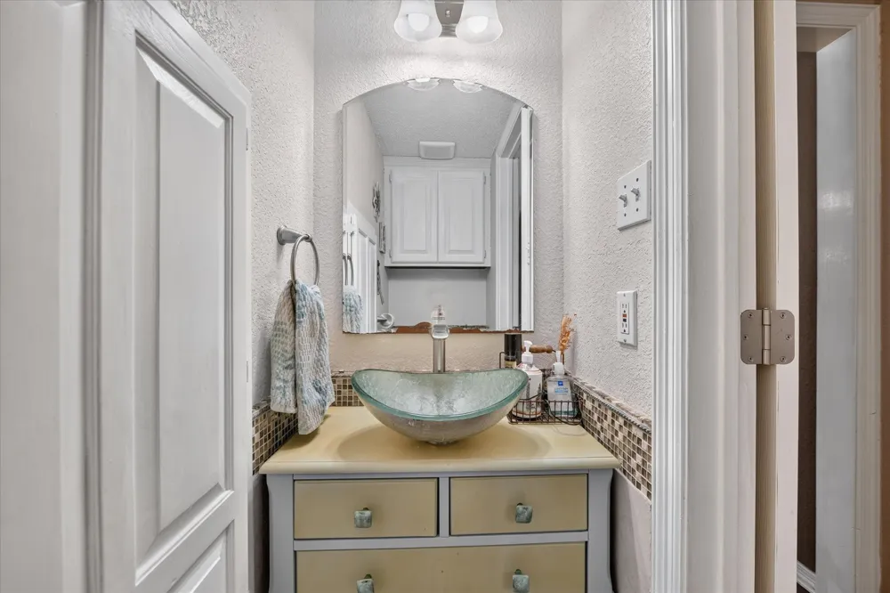 224 Rob Lane Hudson Oaks, TX 76087