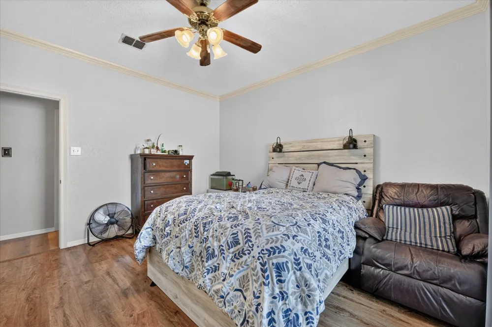 224 Rob Lane Hudson Oaks, TX 76087