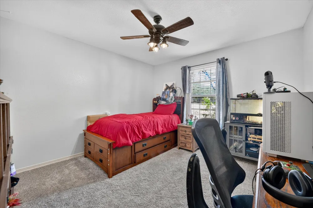 224 Rob Lane Hudson Oaks, TX 76087