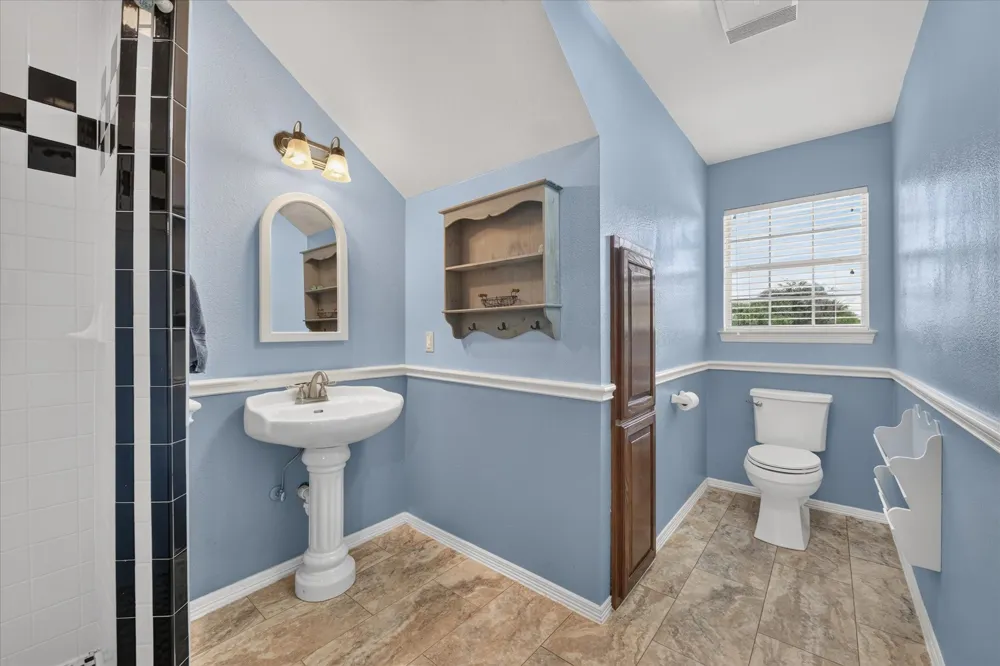 224 Rob Lane Hudson Oaks, TX 76087