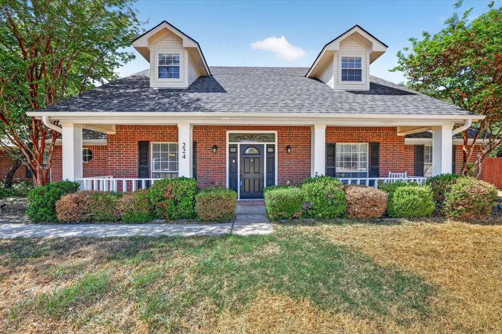 224 Rob Lane Hudson Oaks, TX 76087