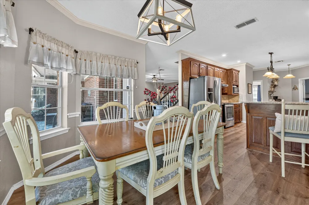 224 Rob Lane Hudson Oaks, TX 76087