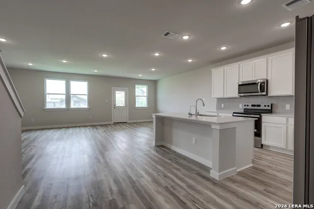 8650 RUCKER POND TRAIL San Antonio, TX 78252