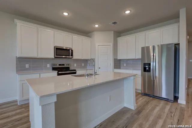 8650 RUCKER POND TRAIL San Antonio, TX 78252