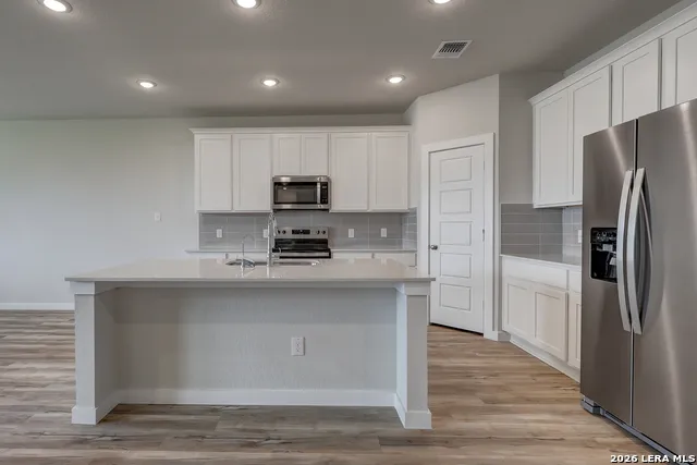 8650 RUCKER POND TRAIL San Antonio, TX 78252