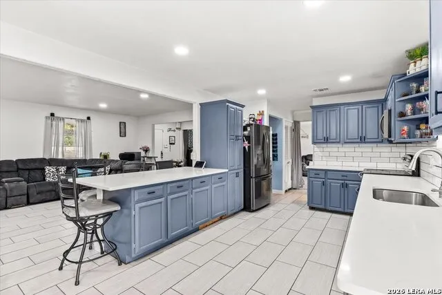 7910 VALLEY TRL San Antonio, TX 78250