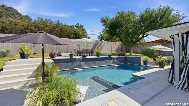 125 Rilla Vista San Antonio, TX 78216