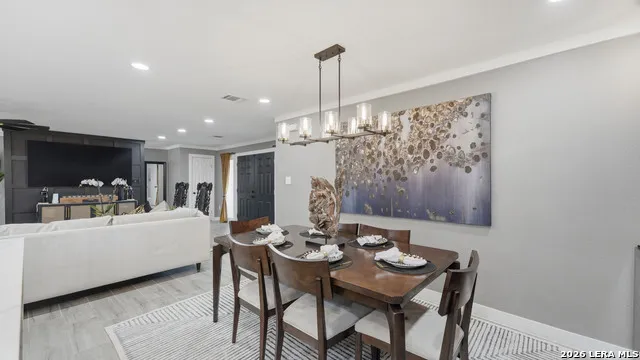 125 Rilla Vista San Antonio, TX 78216