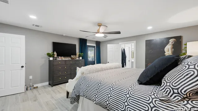 125 Rilla Vista San Antonio, TX 78216