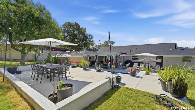 125 Rilla Vista San Antonio, TX 78216