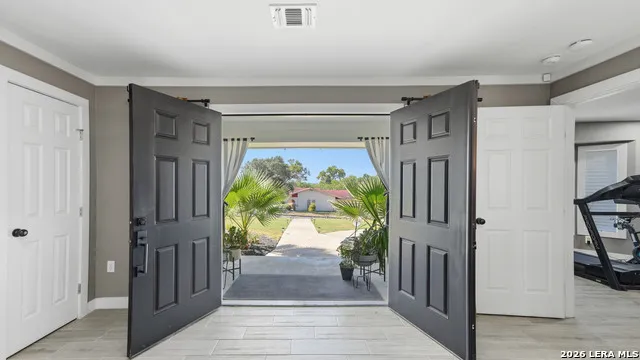 125 Rilla Vista San Antonio, TX 78216