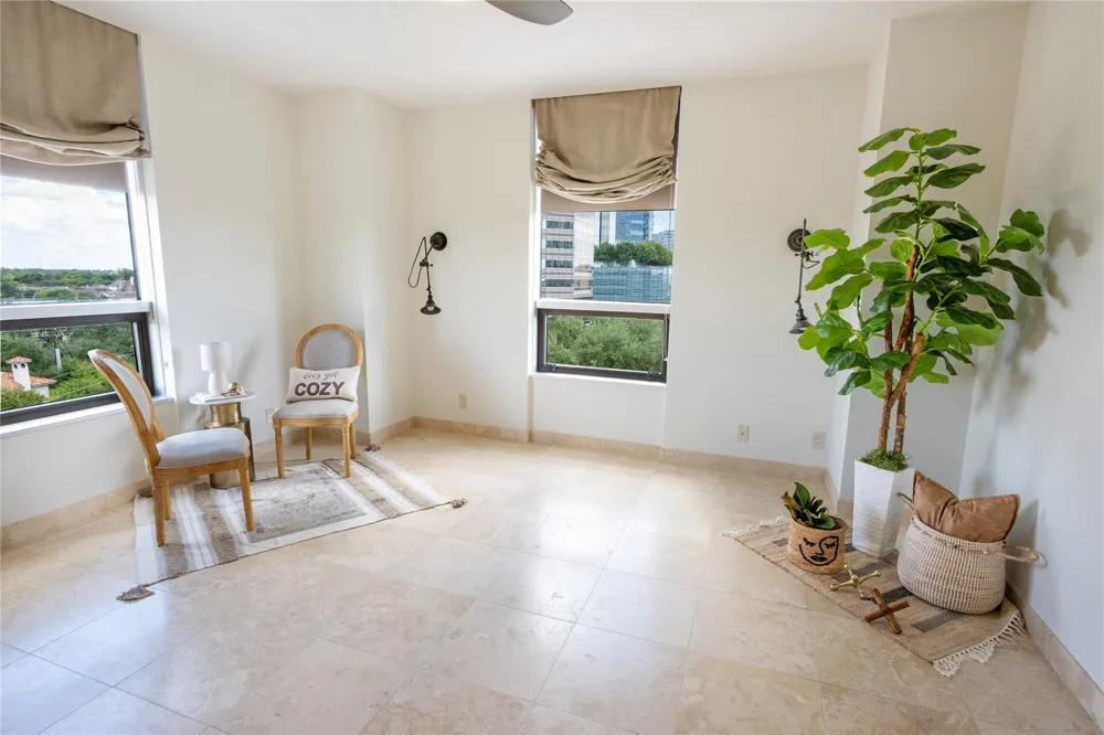 5100 San Felipe Street #72 Houston, TX 77056